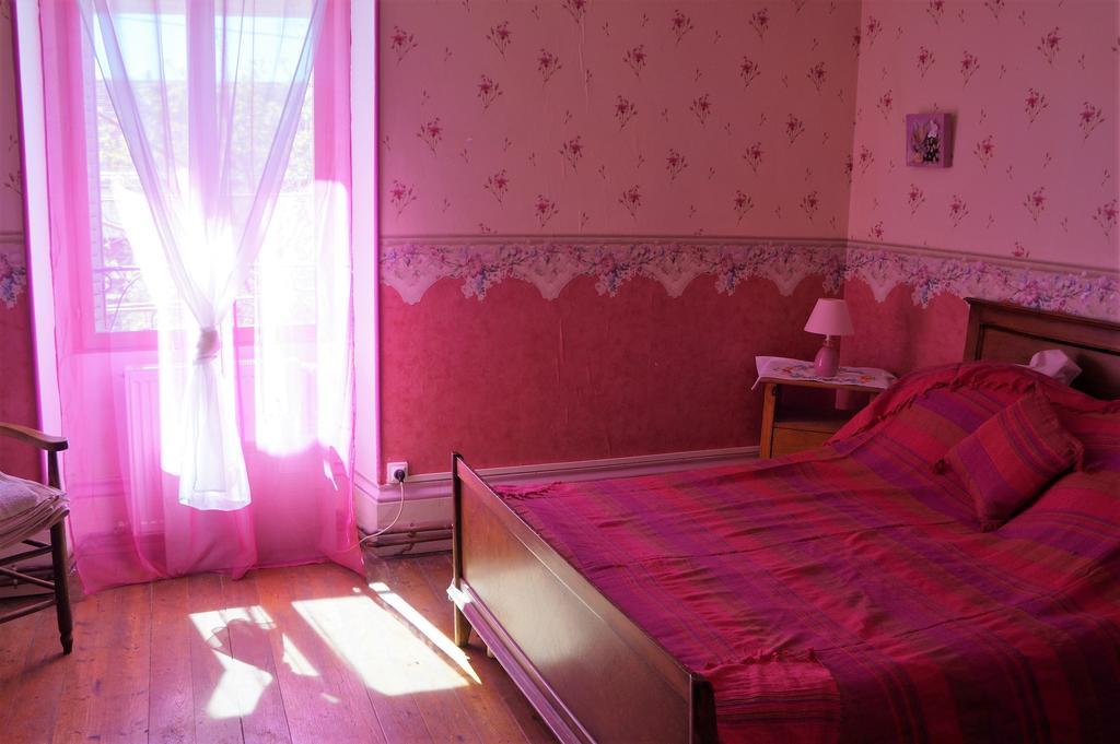 La Grille Fleurie, Chambres D'Hote Chez L'Habitant Arthonnay Экстерьер фото