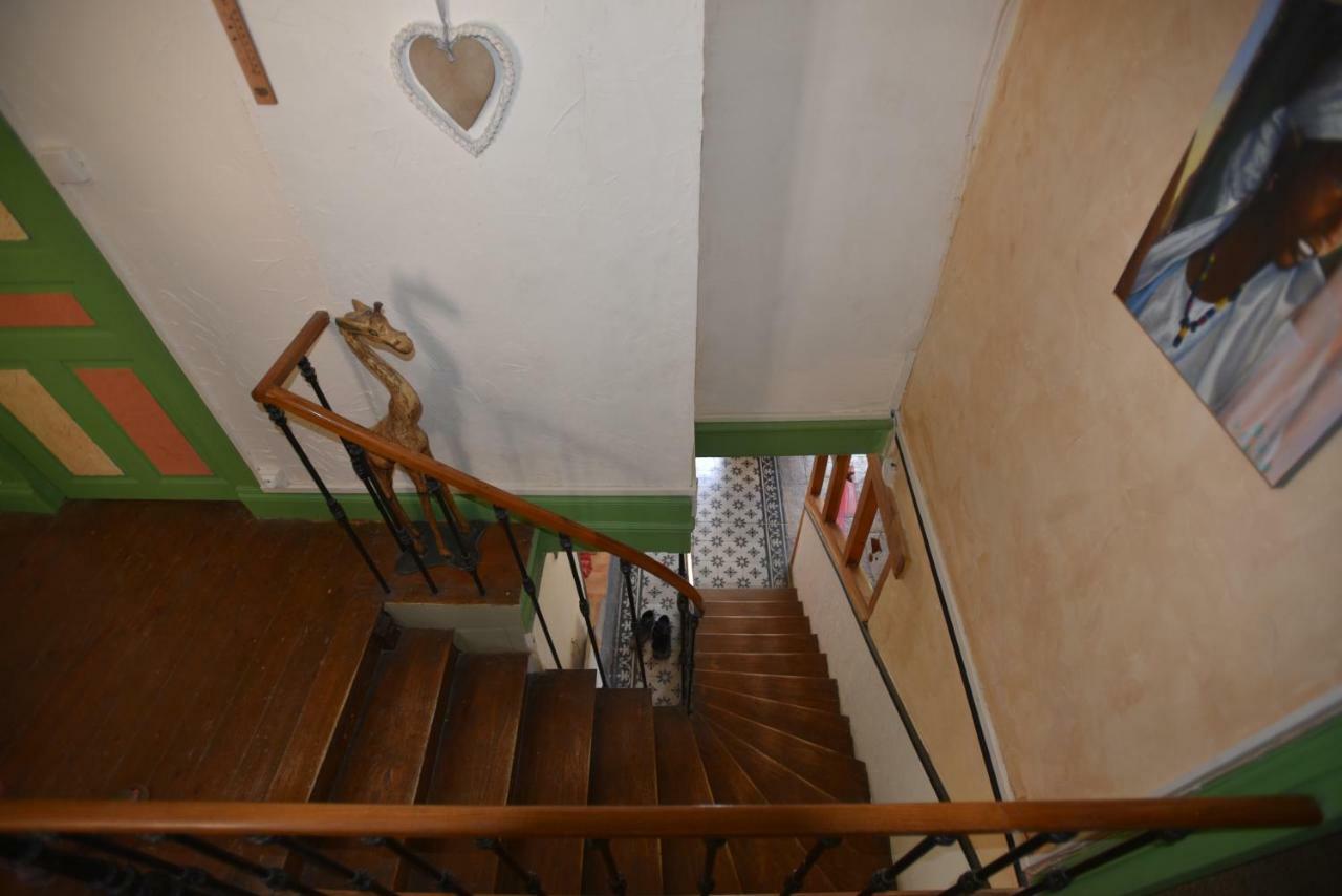 La Grille Fleurie, Chambres D'Hote Chez L'Habitant Arthonnay Экстерьер фото